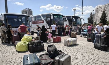 اللجوء السوري ليس سبباً في تعثر الاقتصاد التركي