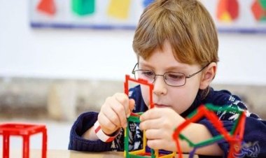 العلاقة بين المواد البلاستيكية ومرض التوحد: دراسة جديدة تثير القلق