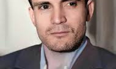 العربي بن مهيدي: "حكيم الثورة الجزائرية" الذي تحدّى التعذيب وصنع المجد