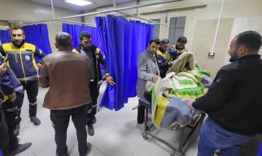 إصابة عنصرين من الدفاع المدني السوري بجروح، إثر استهداف مباشر بإطلاق نار من قبل قسد لسيارة إسعاف تابعة للدفاع المدني عند دوار شيحان في مدينة حلب، أثناء تأدية مهامهم، وقد جرى نقلهما إلى المشفى لتلقي العلاج.