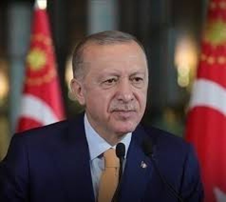 أردوغان يهنئ الشعب السوري ويؤكد دعم أنقرة لوحدة الأراضي السورية